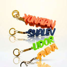 מחזיק מפתחות שם אנגלית פונט קומיקה