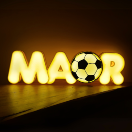 שם מואר באנגלית 4 אותיות בהדפסת תלת מימד